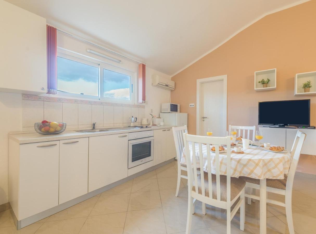 Apartments Maria Куклица Екстер'єр фото