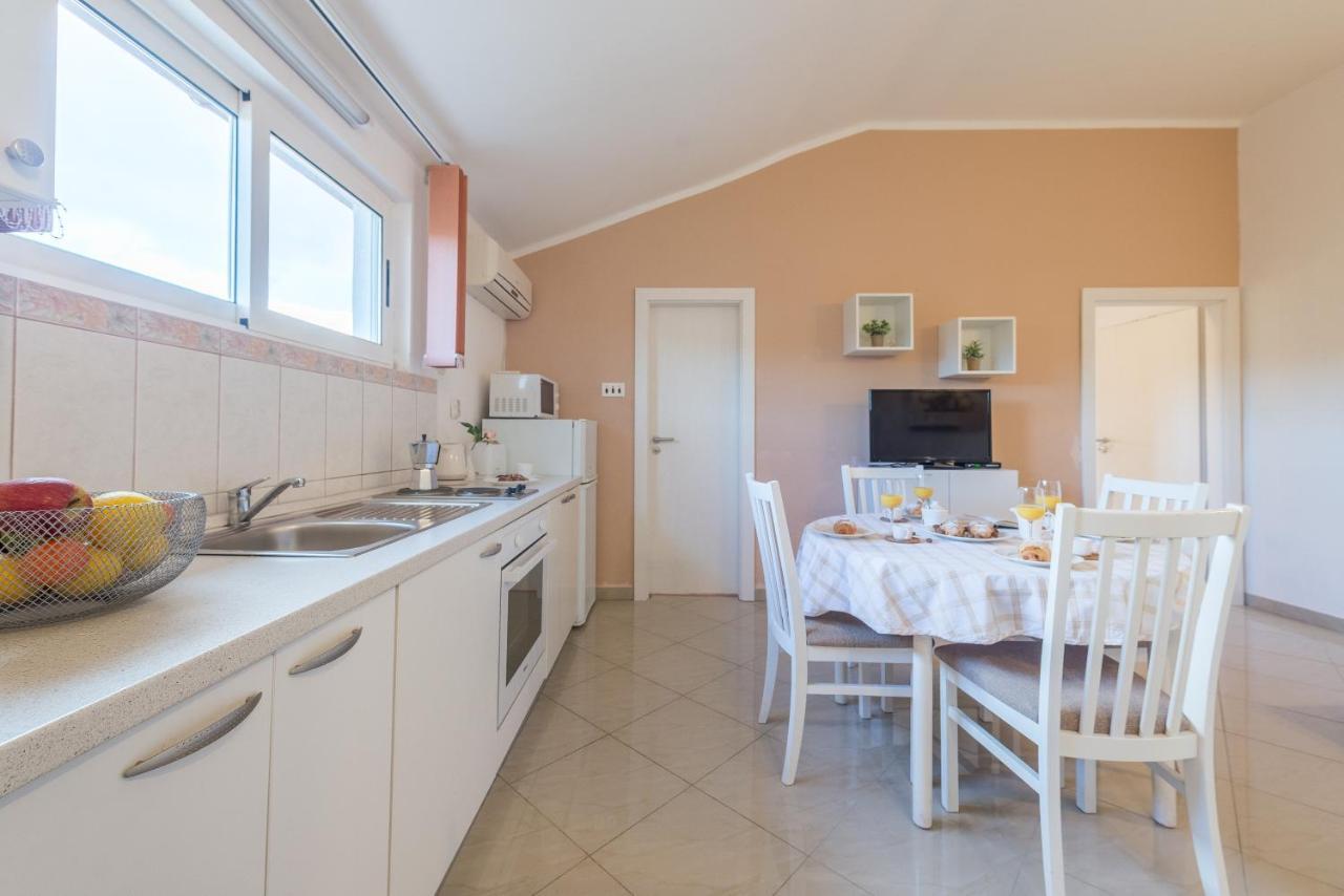 Apartments Maria Куклица Екстер'єр фото